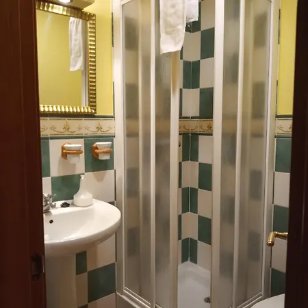 Guest house Begona - Centro Ciudad 2*